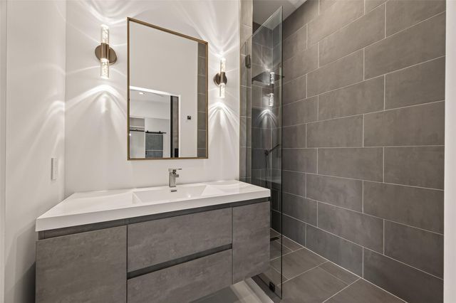 2114 Wroxton Road, Houston, TX 77005