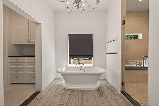 2114 Wroxton Road, Houston, TX 77005