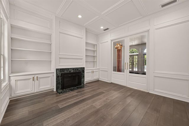 2114 Wroxton Road, Houston, TX 77005