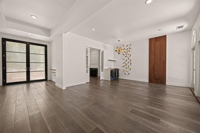 2114 Wroxton Road, Houston, TX 77005