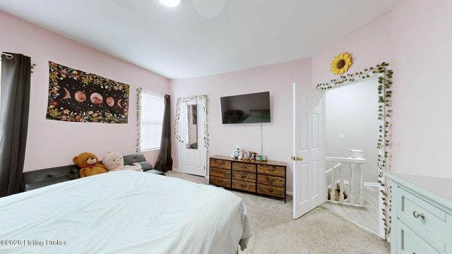 2122 W Burnett Ave, Louisville, KY 40210