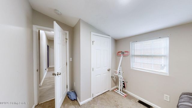 2122 W Burnett Ave, Louisville, KY 40210