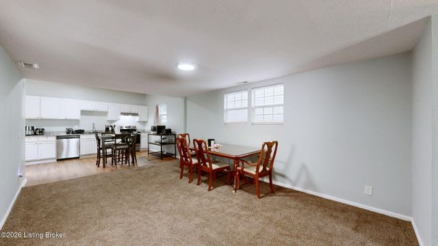 2122 W Burnett Ave, Louisville, KY 40210