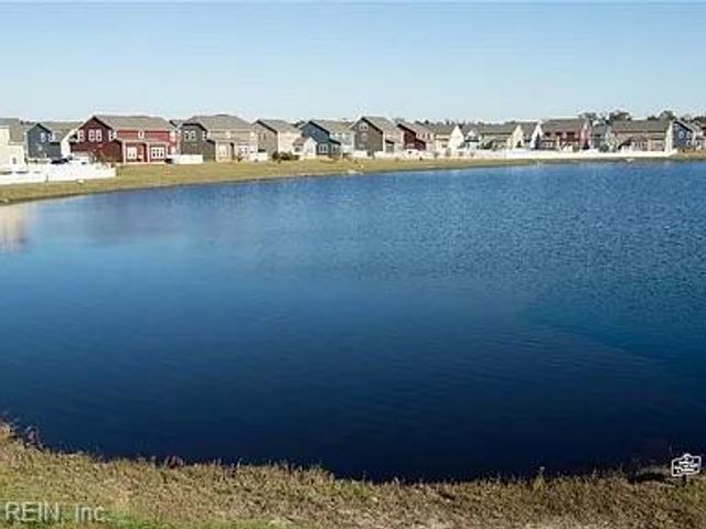 655 Mill Creek PW, Chesapeake, VA 23323