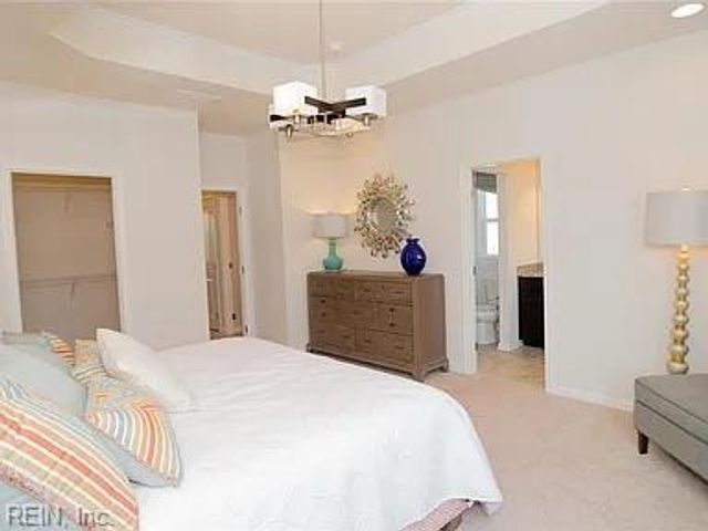 655 Mill Creek PW, Chesapeake, VA 23323