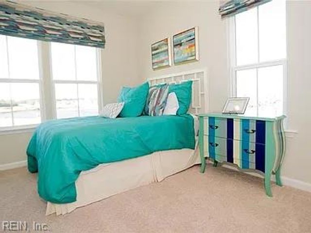 655 Mill Creek PW, Chesapeake, VA 23323