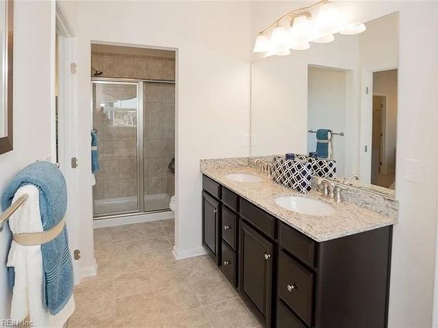 655 Mill Creek PW, Chesapeake, VA 23323