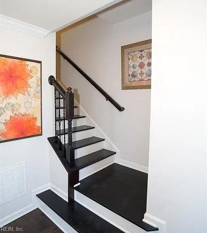 655 Mill Creek PW, Chesapeake, VA 23323