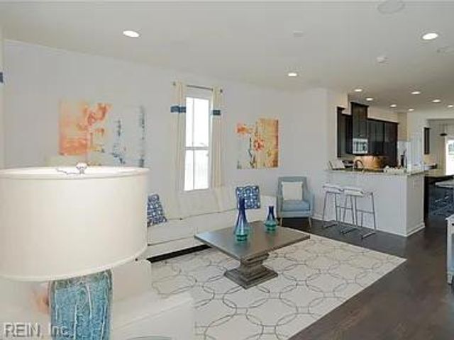 655 Mill Creek PW, Chesapeake, VA 23323