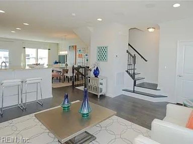 655 Mill Creek PW, Chesapeake, VA 23323