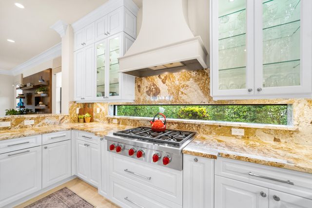 10445 N Barnsley Drive, Parkland, FL 33076