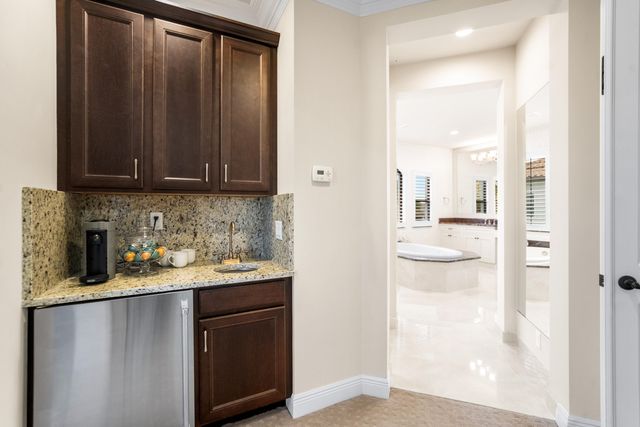 10445 N Barnsley Drive, Parkland, FL 33076