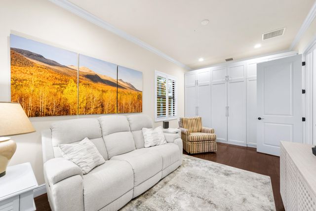 10445 N Barnsley Drive, Parkland, FL 33076