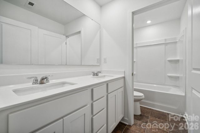 2957 31st Street Lane NE, Hickory, NC 28601