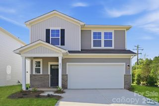 2957 31st Street Lane NE, Hickory, NC 28601