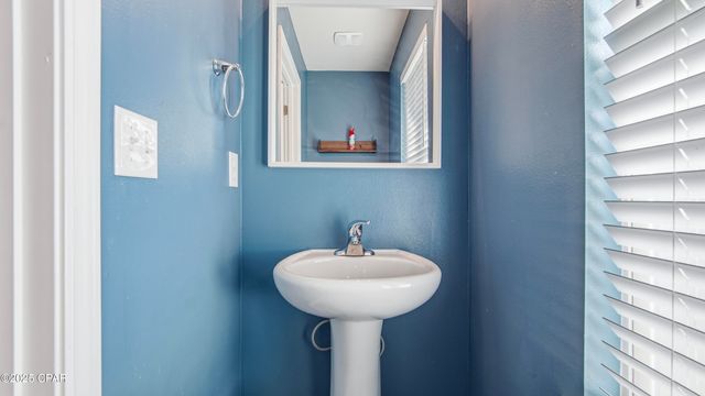 3929 Alva Thomas Road, Panama City, FL 32404