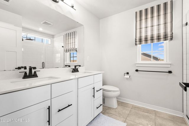 41 American Way 241, Cliffwood, NJ 07721