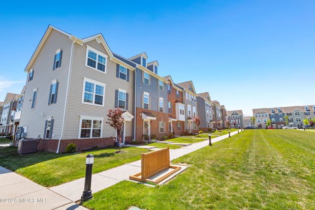 41 American Way 241, Cliffwood, NJ 07721
