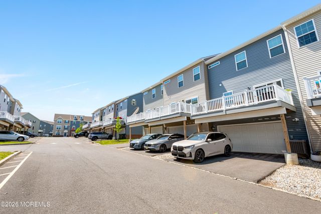 41 American Way 241, Cliffwood, NJ 07721