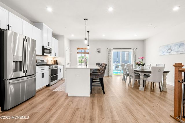 41 American Way 241, Cliffwood, NJ 07721