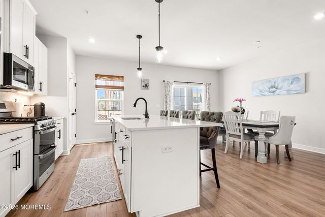 41 American Way 241, Cliffwood, NJ 07721