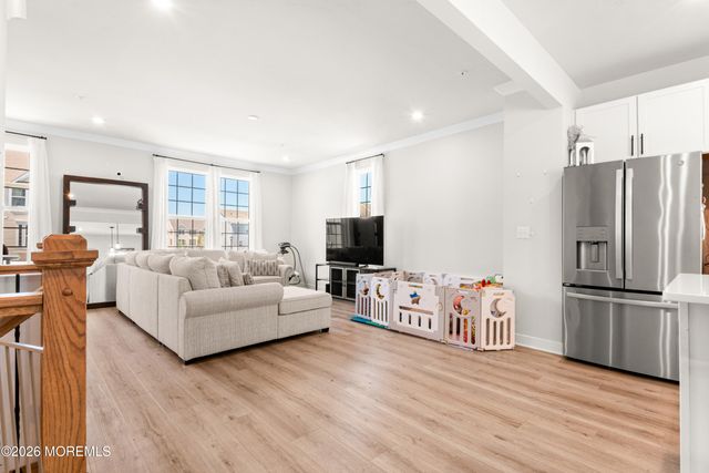 41 American Way 241, Cliffwood, NJ 07721
