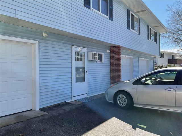 141 Edaville Court, Warwick, RI 02886