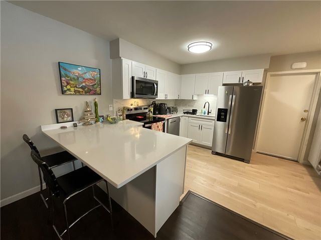 141 Edaville Court, Warwick, RI 02886