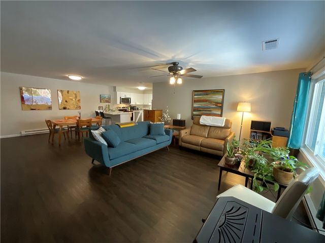 141 Edaville Court, Warwick, RI 02886