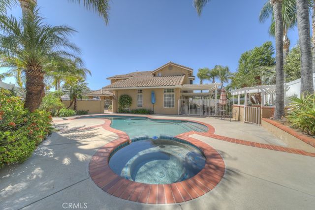 25220 Corte Sur, Murrieta, CA 92563