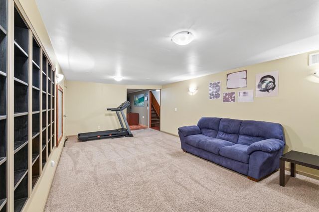 13848 Crosstown Drive NW, Andover, MN 55304