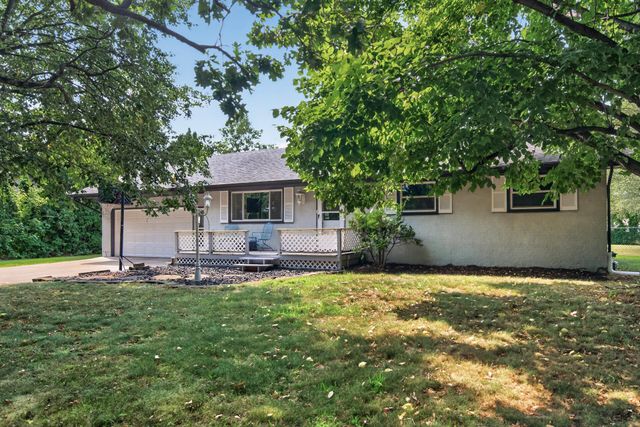 13848 Crosstown Drive NW, Andover, MN 55304
