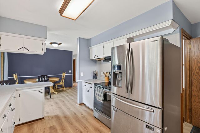 13848 Crosstown Drive NW, Andover, MN 55304
