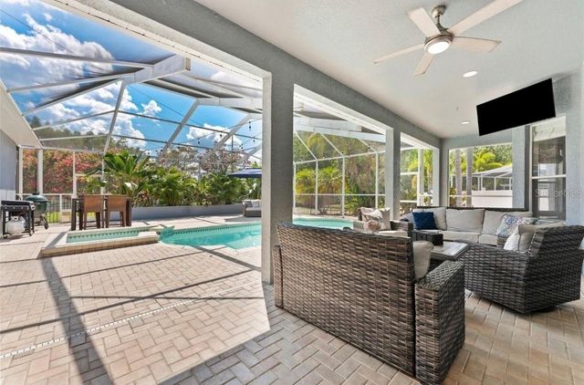 12910 VICKSBURG DRIVE, Tampa, FL 33625