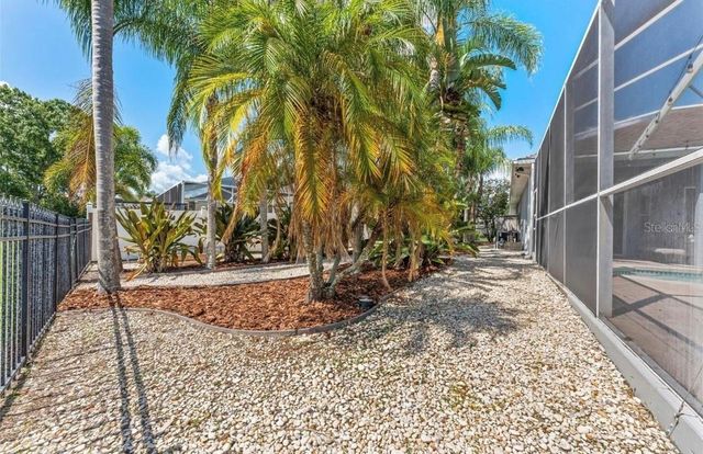 12910 VICKSBURG DRIVE, Tampa, FL 33625