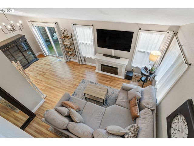 319 Ne HYDE Cir, Hillsboro, OR 97124