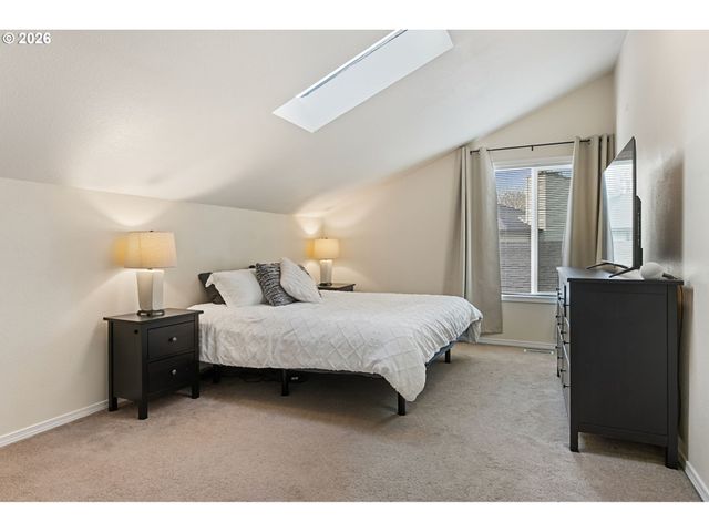 319 Ne HYDE Cir, Hillsboro, OR 97124