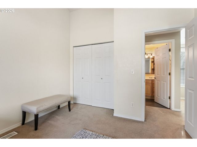 319 Ne HYDE Cir, Hillsboro, OR 97124