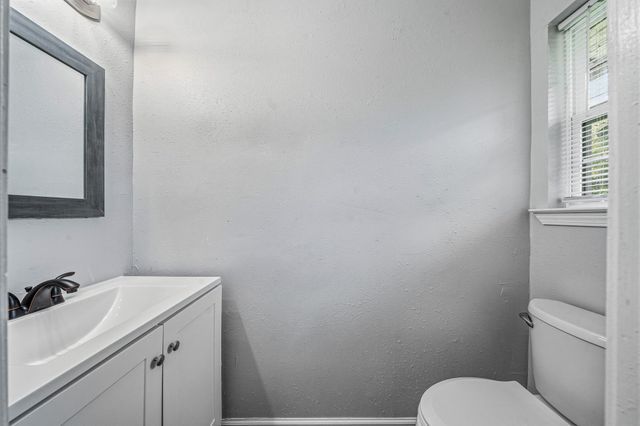 5859 Flamingo Drive, Houston, TX 77033
