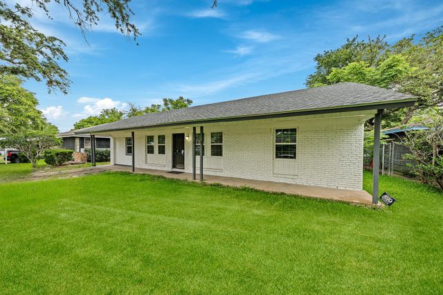 5859 Flamingo Drive, Houston, TX 77033