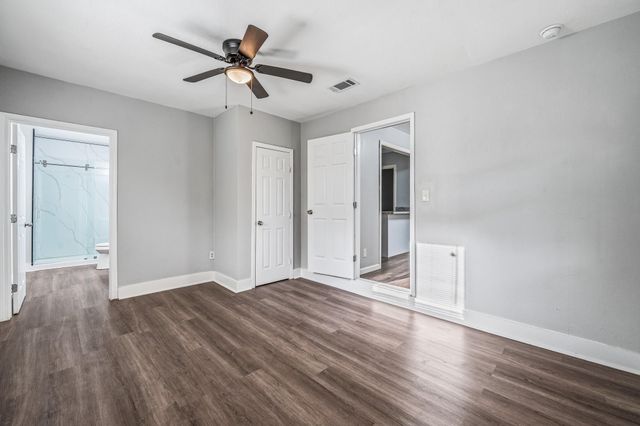 5859 Flamingo Drive, Houston, TX 77033