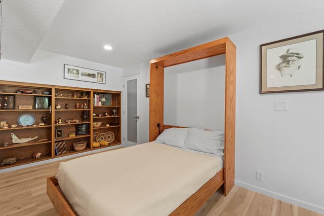 13327 Highway 234, Gold Hill, OR 97525