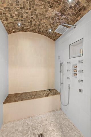 13327 Highway 234, Gold Hill, OR 97525