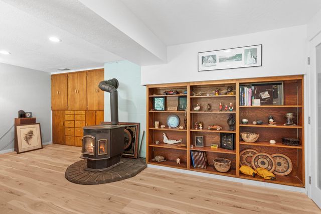 13327 Highway 234, Gold Hill, OR 97525