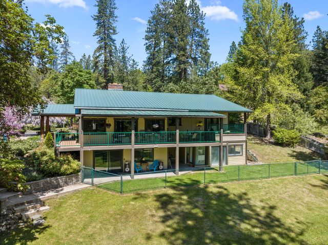 13327 Highway 234, Gold Hill, OR 97525