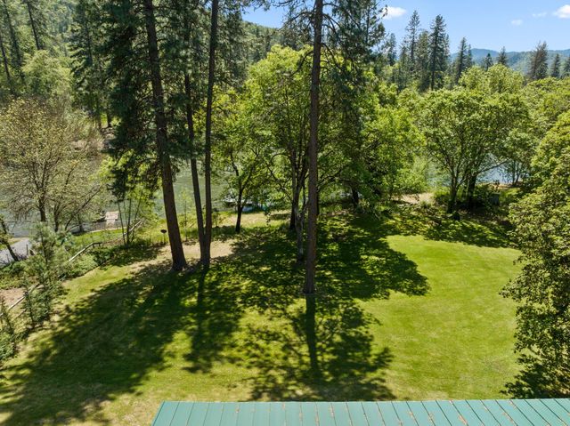 13327 Highway 234, Gold Hill, OR 97525