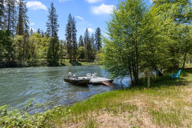 13327 Highway 234, Gold Hill, OR 97525