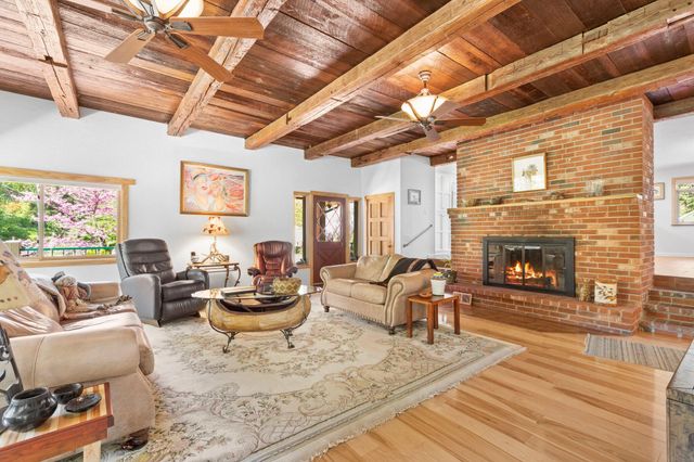 13327 Highway 234, Gold Hill, OR 97525