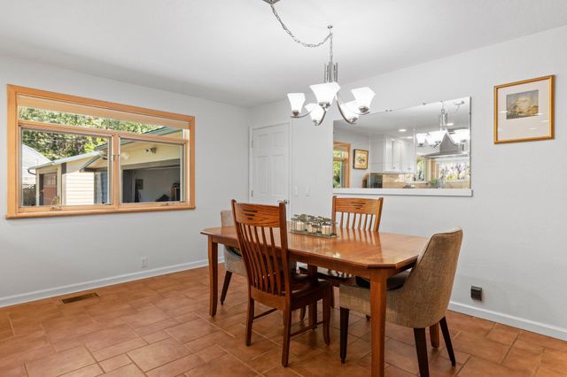 13327 Highway 234, Gold Hill, OR 97525