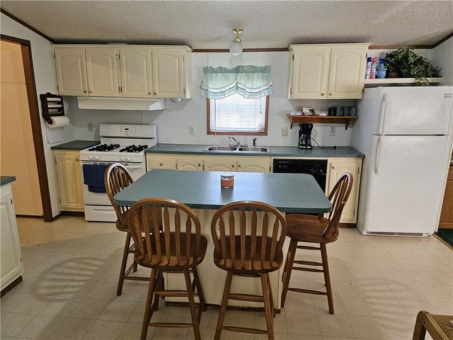 723 Joy Lane, Center Twp, PA 16001